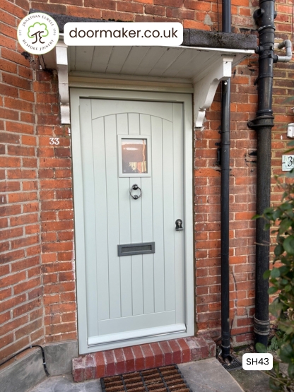 cottage style door with swept head SH43