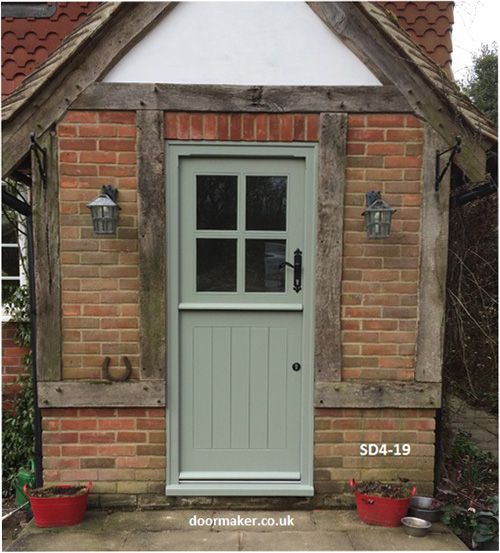 stable door four panes pigeon