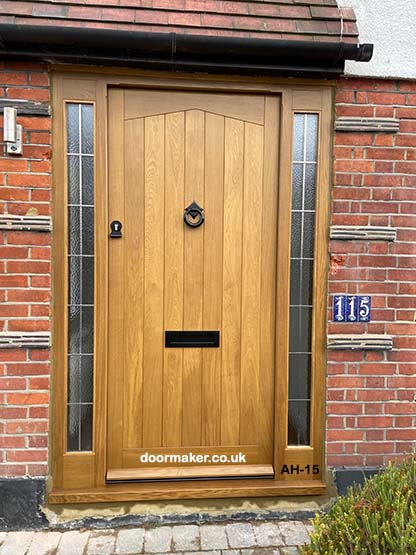 oak traditional door and frame sidelights AH-15